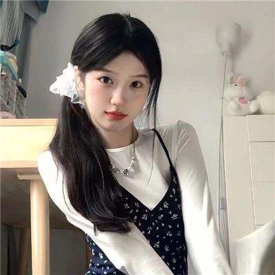 蕾拉 海报